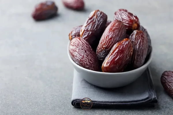 تصویر 1 از قیمت خرما پیارم اصل با کیفیت ارزان + خرید عمده